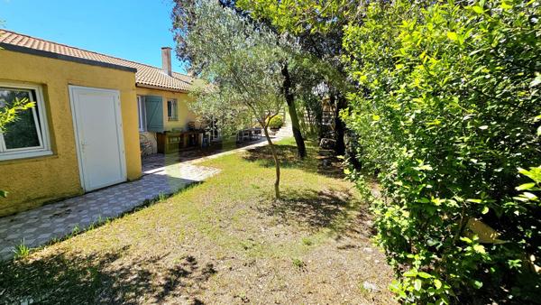 Maison et dépendances à LE CRES (34920)