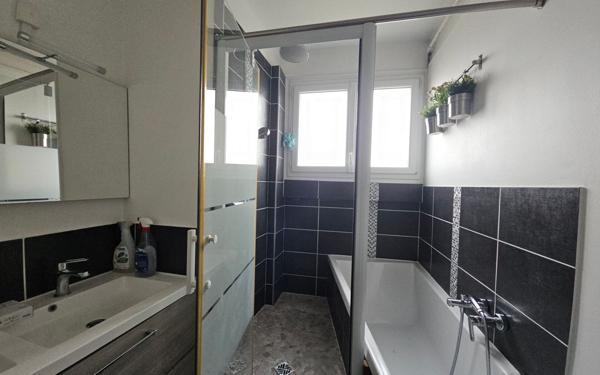 Appartement à vendre    3 pièces • 114,70 m2 Saint-Étienne