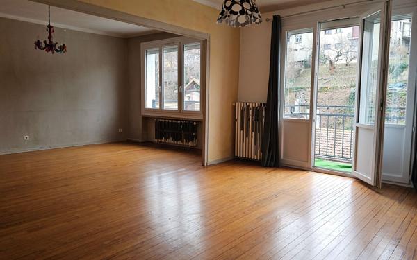 Appartement à vendre    3 pièces • 114,70 m2 Saint-Étienne