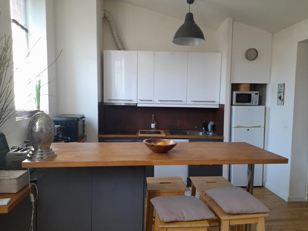Appartement
                                                                                                                                                                                                                                                                                                                        3 pièce(s)                                                                                                                                                                                                          2 chambre(s)                                                                                                                                                                                                          71  m²