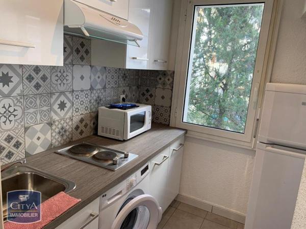 Appartement à louer 1 pièce 18.21m²