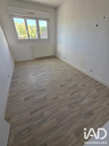 Immeuble à vendre 256 m² Dormans