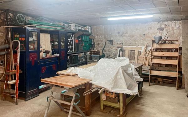 Maison à vendre    4 pièces •  Uzès