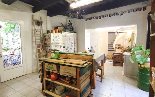 Maison à vendre    4 pièces •  Uzès