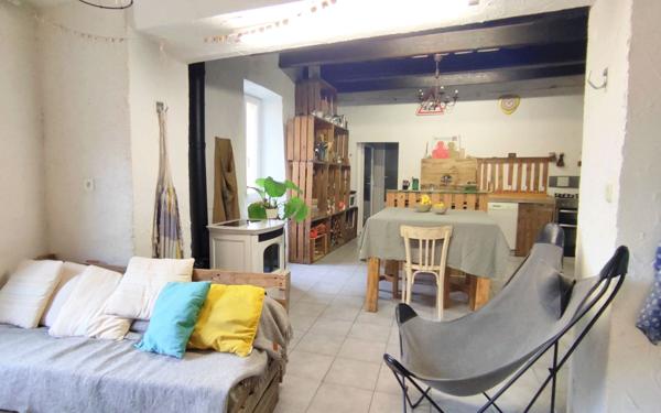 Maison à vendre    4 pièces •  Uzès