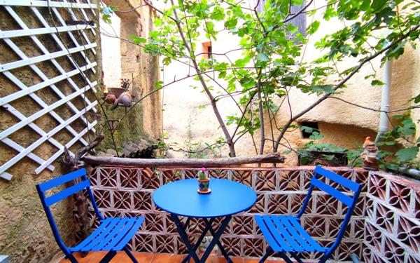 Maison à vendre    4 pièces •  Uzès