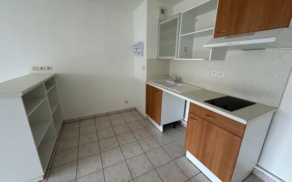 Appartement à louer    3 pièces • 60 m2 Tonnay-Charente