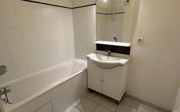 Appartement à louer    3 pièces • 60 m2 Tonnay-Charente