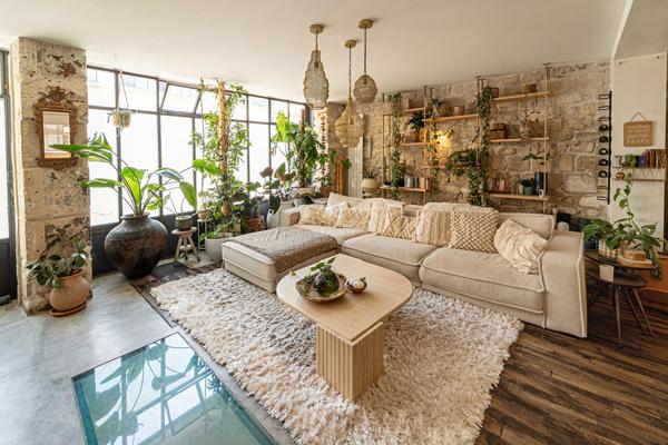 PARIS 18ÈME - DAMREMONT / LOFT EN DUPLEX / BAIL CIVIL LOCATION MEUBLE . Loyer 3 450 €/mois charges comprises **  - Référence  6748-NG