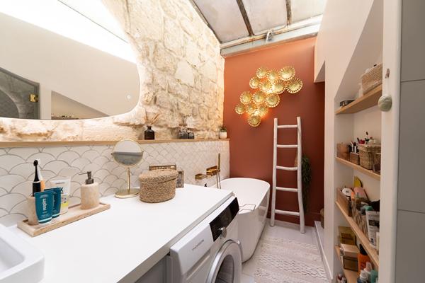 PARIS 18ÈME - DAMREMONT / LOFT EN DUPLEX / BAIL CIVIL LOCATION MEUBLE . Loyer 3 450 €/mois charges comprises **  - Référence  6748-NG