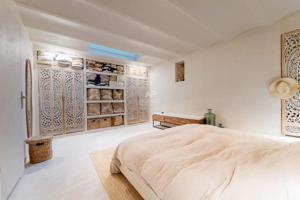PARIS 18ÈME - DAMREMONT / LOFT EN DUPLEX / BAIL CIVIL LOCATION MEUBLE . Loyer 3 450 €/mois charges comprises **  - Référence  6748-NG