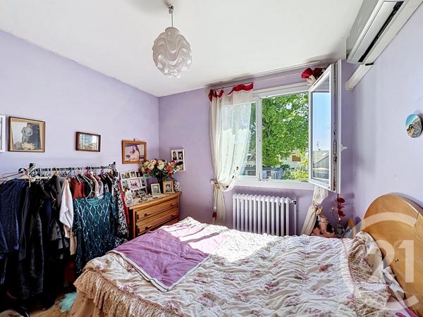Maison à vendre  5 pièces - 82 m 2   MONTFERMEIL  - 93