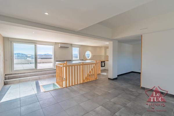 Montélimar – Duplex en Rooftop avec Vue Panoramique  Montélimar (26200)