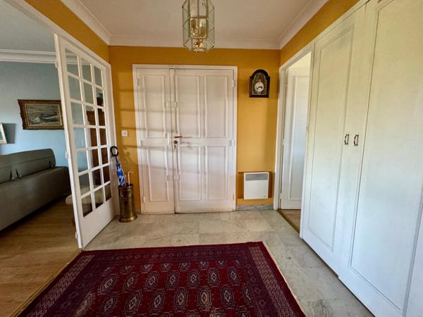 Magnifique et spacieux appartement dans résidence calme et standing