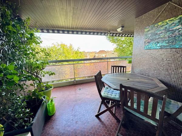 Magnifique et spacieux appartement dans résidence calme et standing