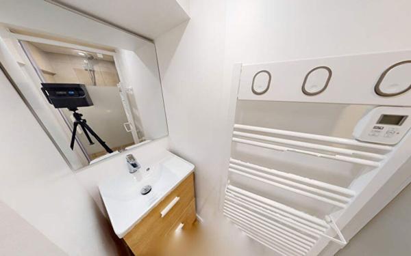 Immeuble à vendre    3 pièces • 43,29 m2 Cherbourg-Octeville