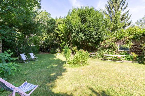 NANTES/ZOLA MAISON FAMILIALE AVEC GRAND JARDIN ET GARAGE