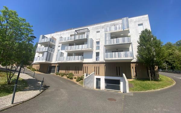 Appartement à vendre    2 pièces • 41,32 m2 Bayonne