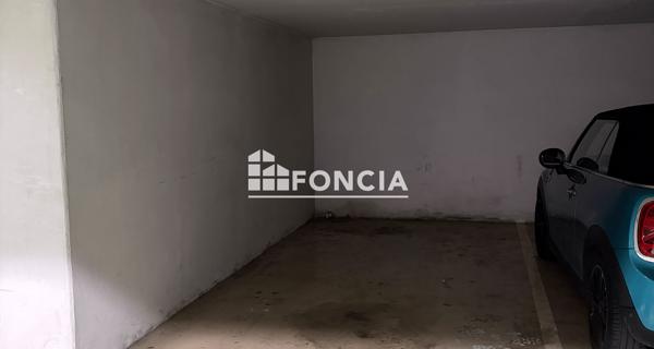 À vendre Parking 12.5 m² - Paris 75018