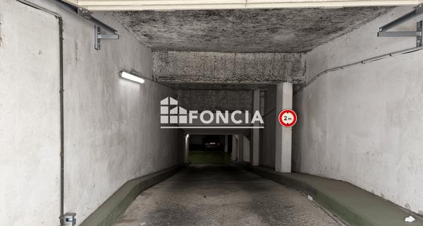 À vendre Parking 12.5 m² - Paris 75018