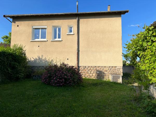 Maison sur sous sol complet de 126m2 habitable très lumineuse avec grand jardin et dépendance