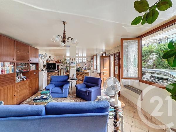 Maison à vendre  4 pièces - 94 m2 ST DENIS - 93