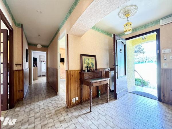 FREJUS - Grande maison familiale avec piscine