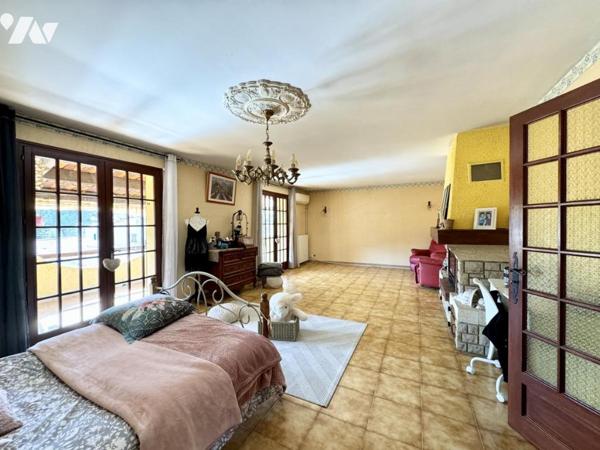 FREJUS - Grande maison familiale avec piscine