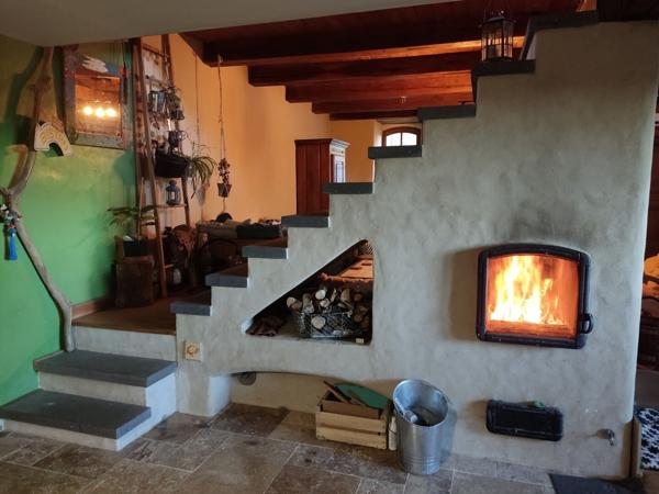 Maison éco-rénovée avec gîte et dépendances sur 11798m²