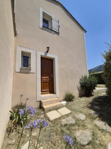 villa T4 sur parcelle piscinable avec vue sur le Luberon