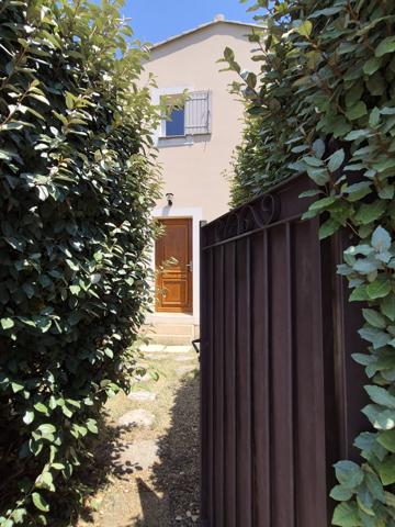 villa T4 sur parcelle piscinable avec vue sur le Luberon