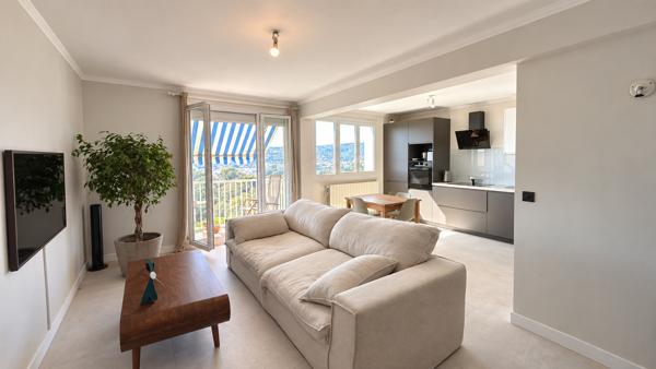 Appartement 4 Pieces Vue Mer Refait a Neuf