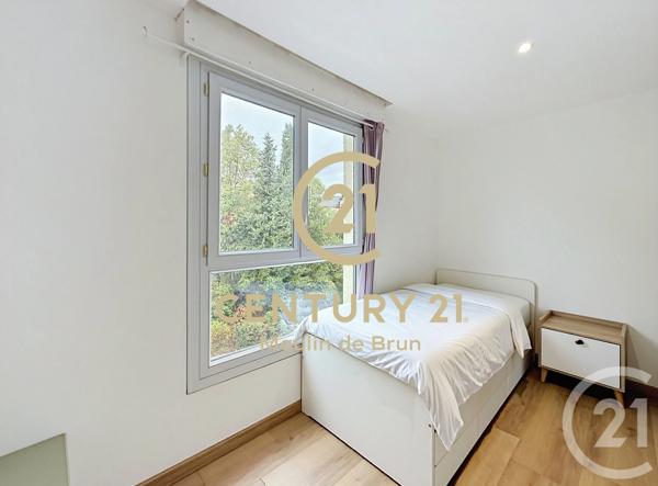 Appartement F4 à vendre  4 pièces - 76,11 m 2   GRASSE  - 06