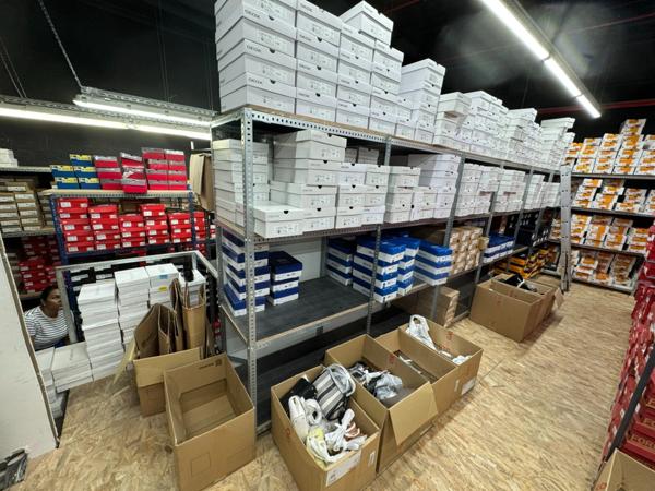 A LOUER, exceptionnelle surface commerciale au centre de FAMILY PLAZA