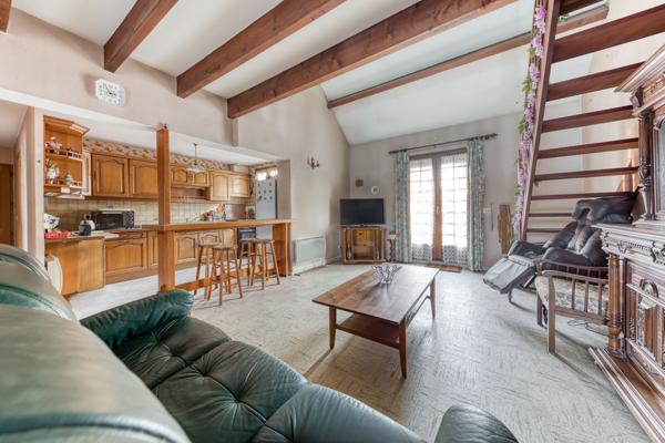 Maison Pontault Combault 5 pièce(s) 99 m2