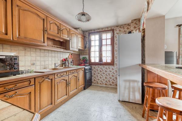 Maison Pontault Combault 5 pièce(s) 99 m2