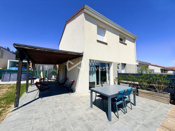 Villa récente de type 4 sur deux niveaux, jardin