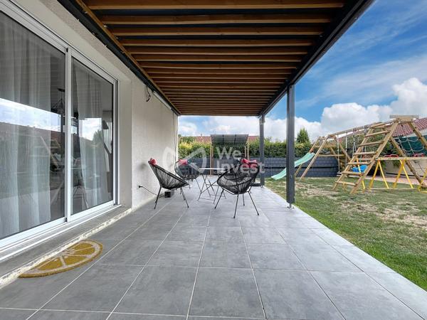 Villa récente de type 4 sur deux niveaux, jardin