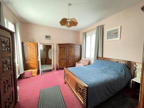 Immeuble à vendre à Eu en Seine-Maritime (76260), ref : VI413-76041