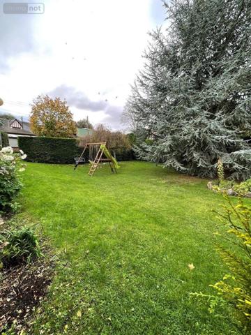 Immeuble à vendre à Eu en Seine-Maritime (76260), ref : VI413-76041