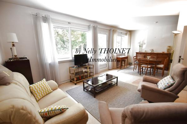 Dépt.63, CLERMONT-FERRAND, quartier Vallières, BEL APPARTEMENT, 1er étage, T4, 86 m2, cave, 2 stationnements