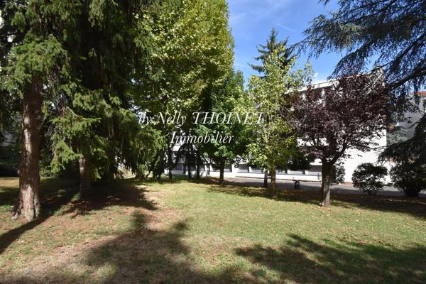 Dépt.63, CLERMONT-FERRAND, quartier Vallières, BEL APPARTEMENT, 1er étage, T4, 86 m2, cave, 2 stationnements