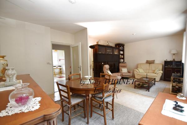 Dépt.63, CLERMONT-FERRAND, quartier Vallières, BEL APPARTEMENT, 1er étage, T4, 86 m2, cave, 2 stationnements