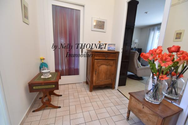 Dépt.63, CLERMONT-FERRAND, quartier Vallières, BEL APPARTEMENT, 1er étage, T4, 86 m2, cave, 2 stationnements