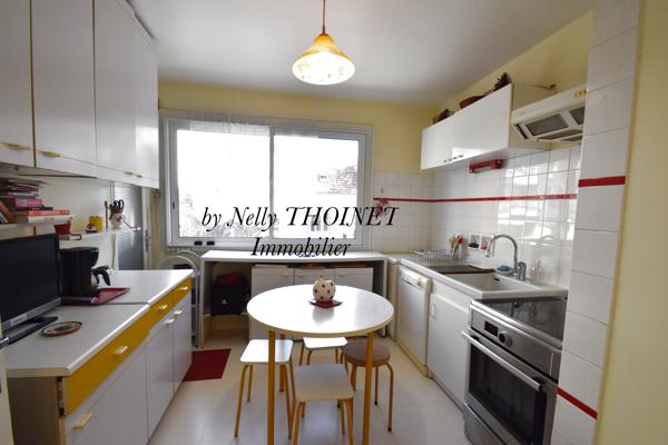 Dépt.63, CLERMONT-FERRAND, quartier Vallières, BEL APPARTEMENT, 1er étage, T4, 86 m2, cave, 2 stationnements