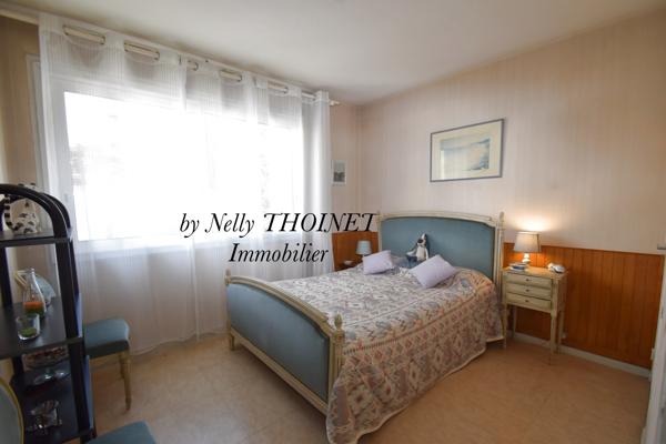 Dépt.63, CLERMONT-FERRAND, quartier Vallières, BEL APPARTEMENT, 1er étage, T4, 86 m2, cave, 2 stationnements