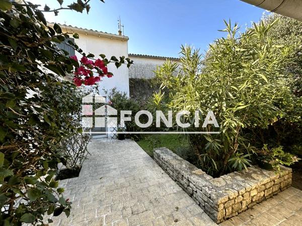 À vendre Maison 5 pièces 106.55 m² - Loix 17111