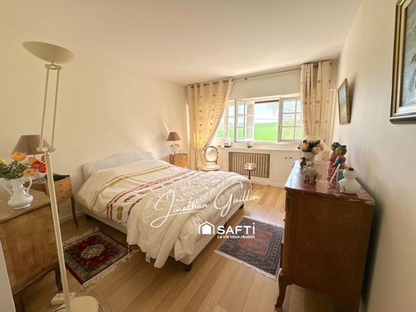 Maison individuelle élevée sur sous sol total