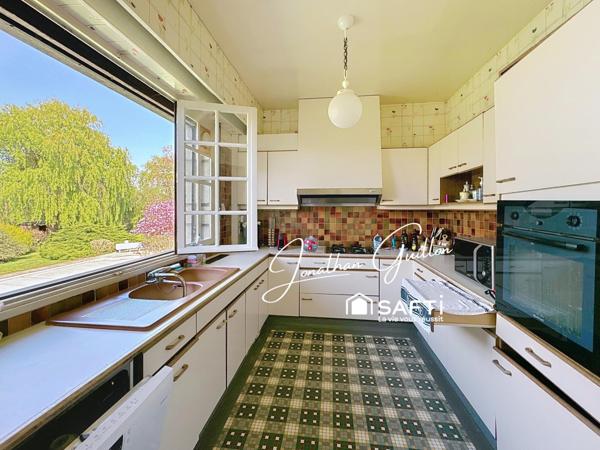 Maison individuelle élevée sur sous sol total