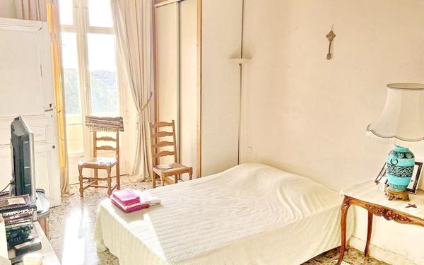 Appartement à vendre    6 pièces • 174,61 m2 Cannes